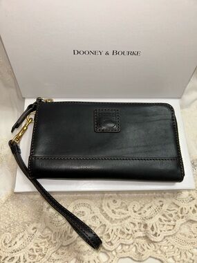 Dooney & Bourke Black Leather Zip-Around Wristlet